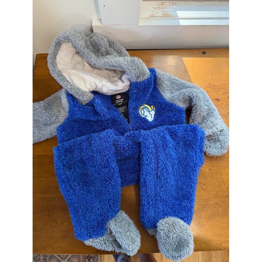 Baby Los Angeles Rams Game Nap Teddy Fleece Full-Zip Sleeper Feetie Outfit